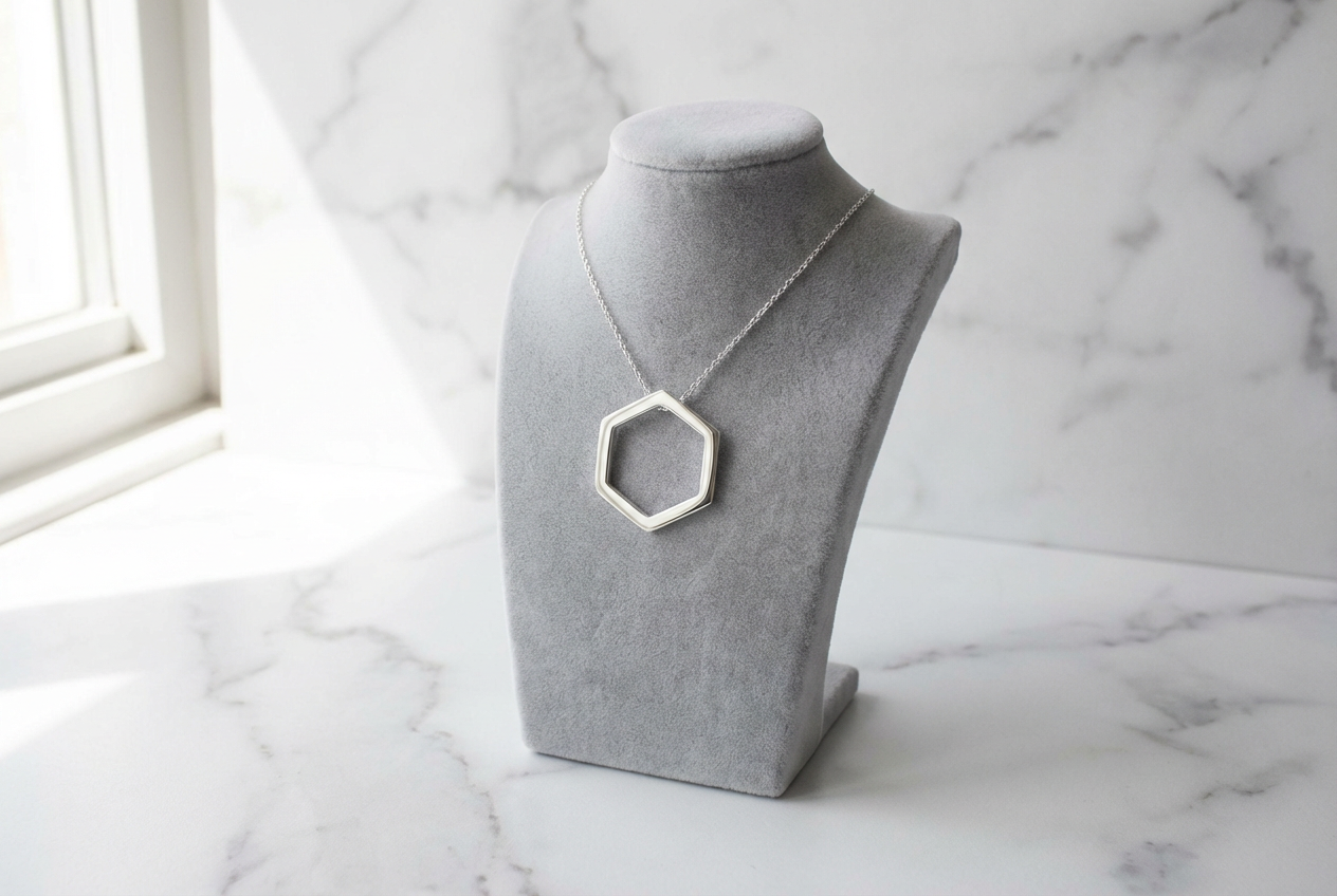 AI Jewelry Mockup Generator: Example 01